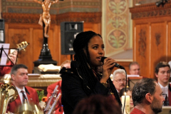 1_12_Mary_Summer_singt_beim_Kirchenkonzert_MVU2013_a41803cb