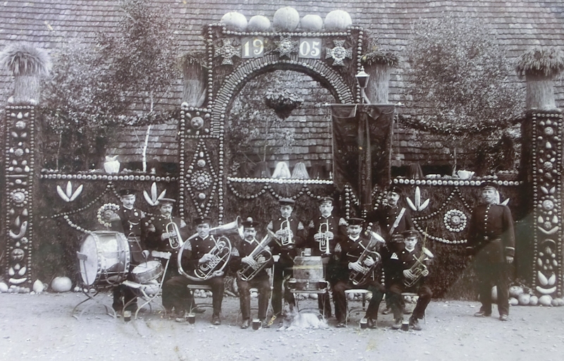 Musikverein Uhlbach 1905 beim Landwirtschaftlichen Hauptfest